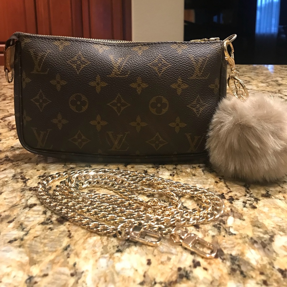 💯 AUTHENTIC LV POCHETTE ACCESOIRES